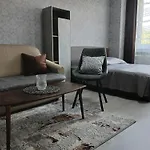 Тристаен Апартамент